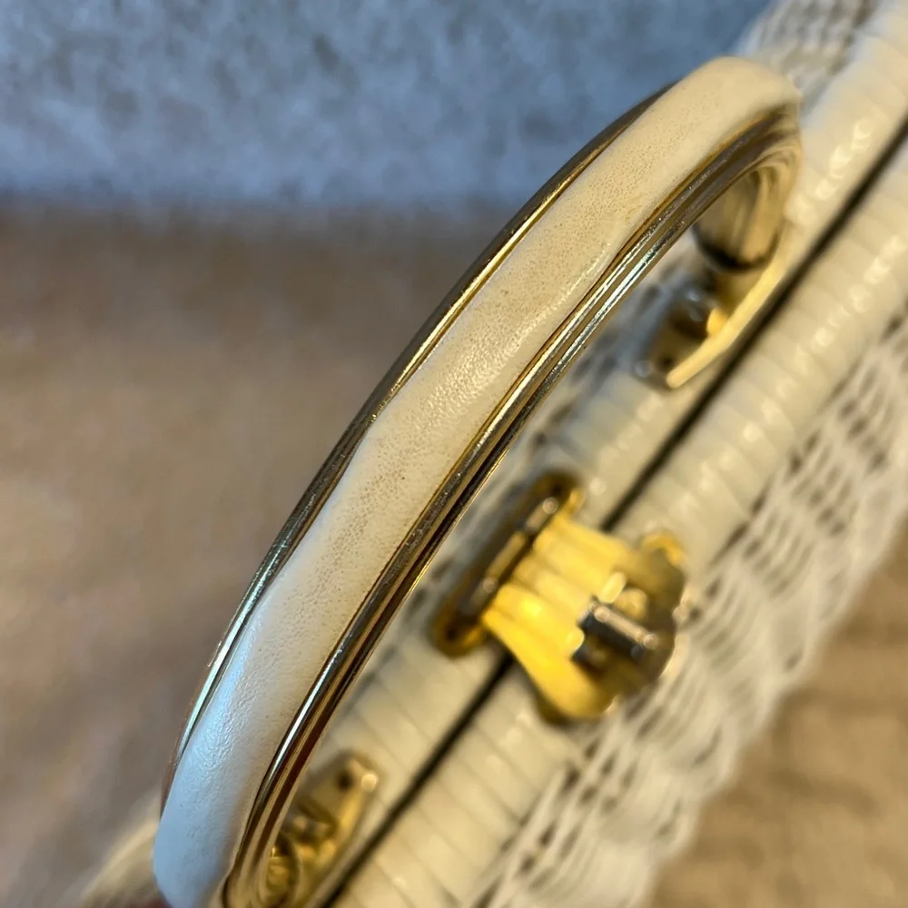 BRITISH OF HONG KONG Vintage Handmade White Wicker Purse - Picture 6 of 17